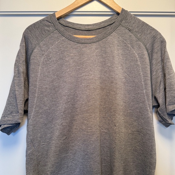 Lululemon Short Sleeved Shirt - Metal Vent - Picture 2 of 3